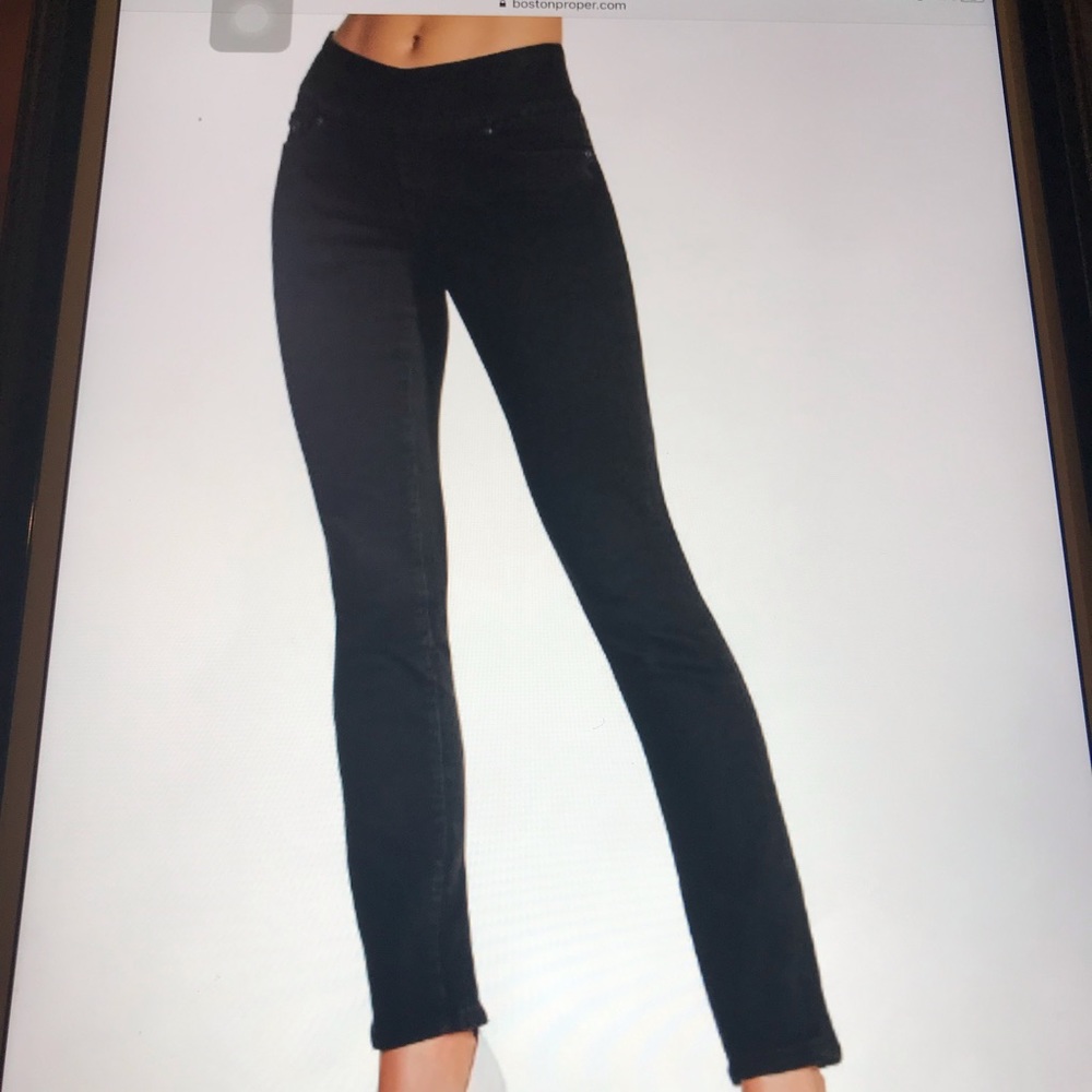 Boston Proper Skinny Pull-On Jean